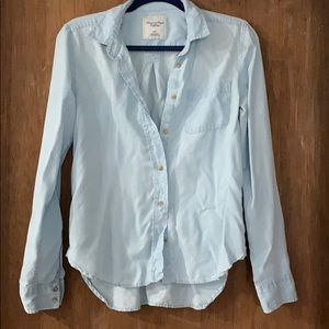 American Eagle Button Up